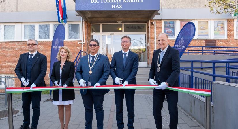 Összefogással jött létre a gödöllői egészségügyi mintajárás