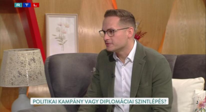 Az RTL 4 nappal a választások előtt szakérteni hívta Deák Dánielt, a Megafon propagandistáját
