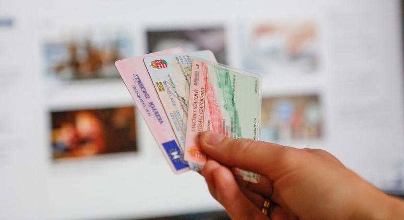 Vigyázz, személyi igazolványra, lakcímkártyára és bankkártyára is szükség van ezen a buszon