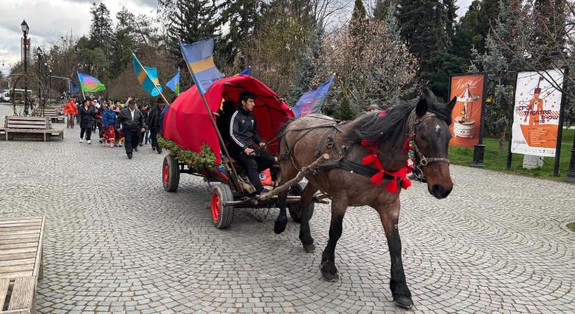 Tavesz Baktalo! – Roma nap Sepsiszentgyörgyön: hagyomány, közösség, ünnep (VIDEÓ)