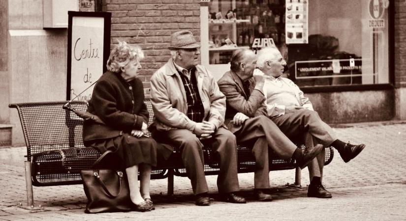 Veszélybe kerülhetnek a nyugdíjasok a választás után, könnyen elszegényedhetnek