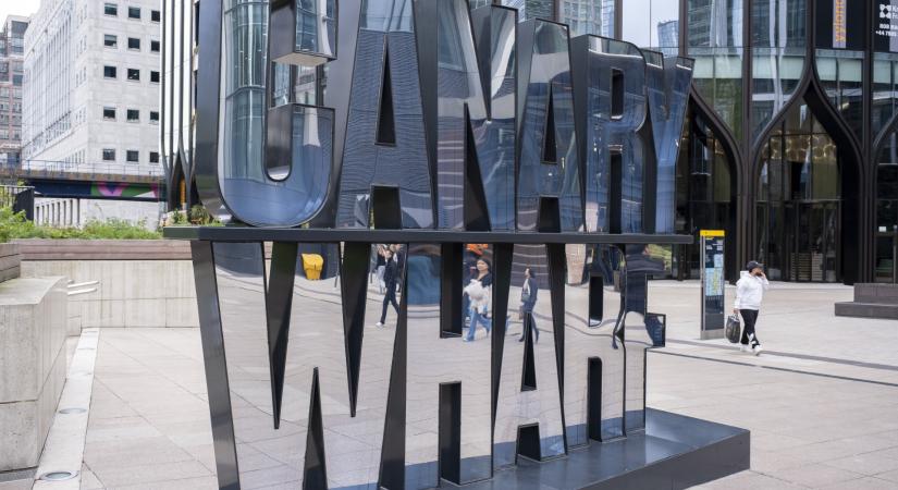 Több évtizedes rekord dől meg: olyan gigantikus felhőkarcoló épül, ami miatt a reptér engedélye is kellett