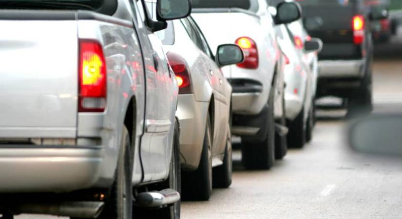 Beszigorít az EU: eltűnhetnek az utakról ezek a népszerű autók