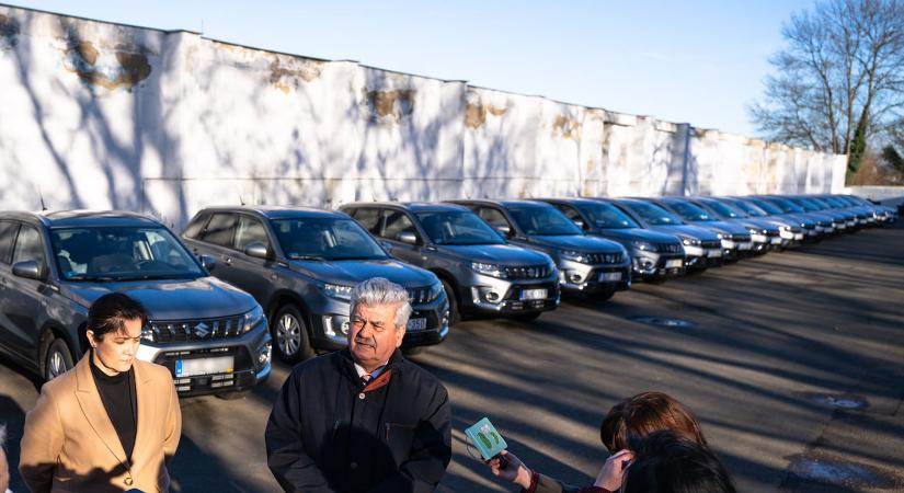 35 új autót kapott a Csongrád-Csanád Megyei Kormányhivatal