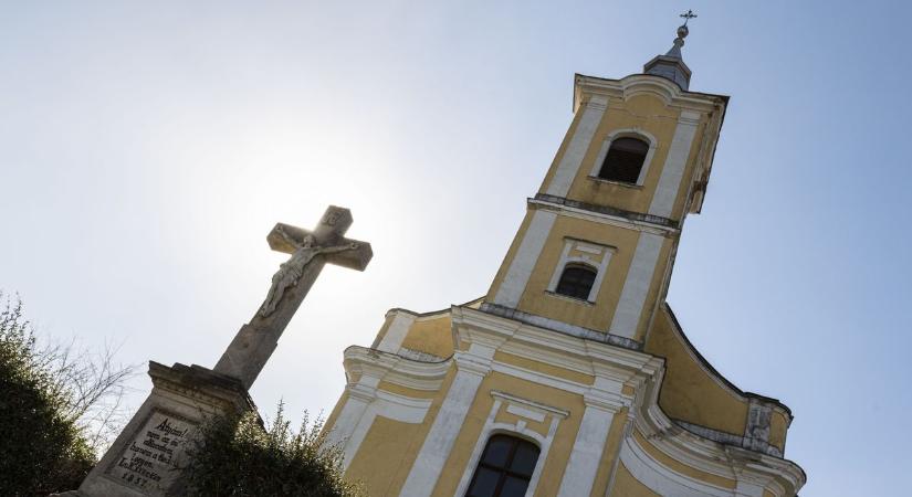 Kevesen tudják: állatkert is működik Fejérben – Előszállás egyre nagyobbat lép előre (videó)