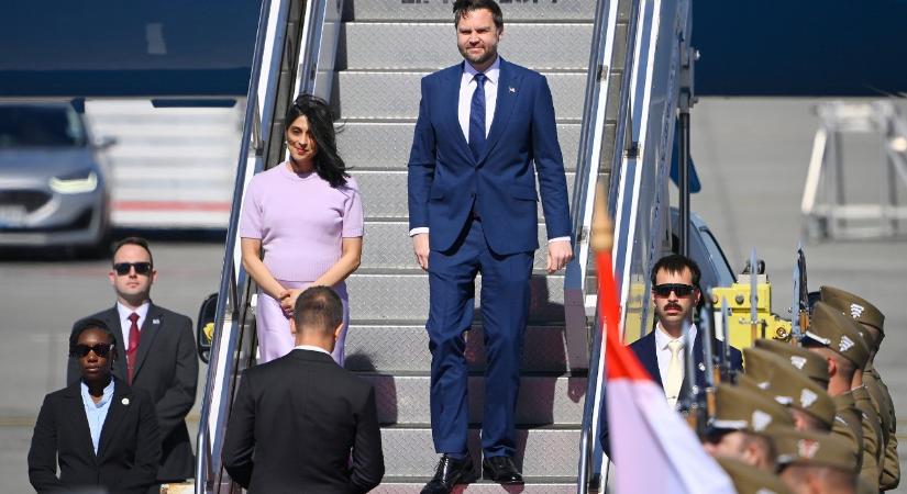 J. D. Vance-nek annyira tetszik Budapest, hogy marad még egy napot