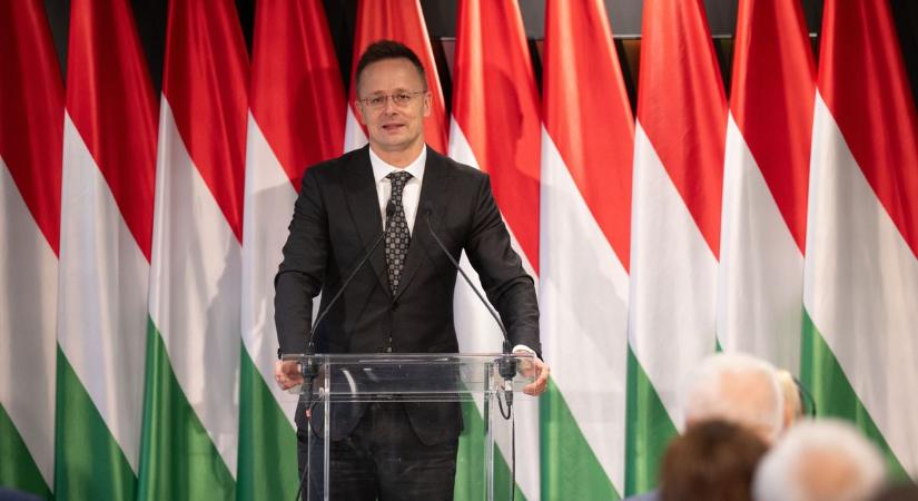 Szijjártó Péter: a vidéki gyárakban dolgozók nélkül nincs tudás- és kutatásalapú gazdaság (videó)