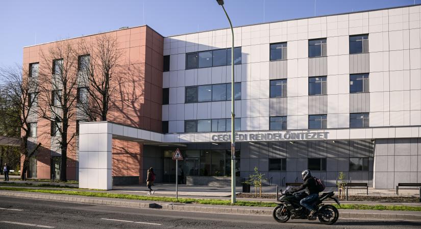 Új egészségügyi központ jött létre Cegléden a régi épületek helyén