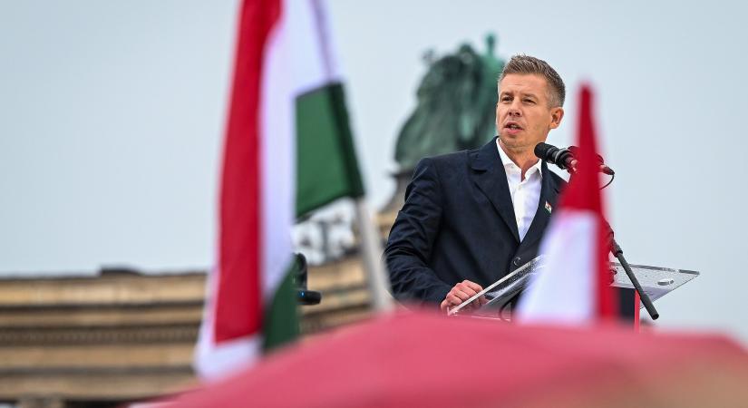 Megosztó figura lett: kemény kritikákat kapott Magyar Péter