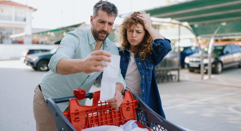 Sokkot kaptak a vásárlók a magyar boltok pénztárainál: ha ezt tudták volna, biztosan nem így költekeznek