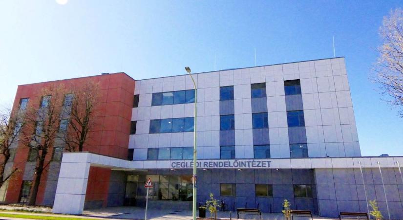 Már nem a régi helyen kell keresni: nagyot lépett előre a Toldy Ferenc Kórház