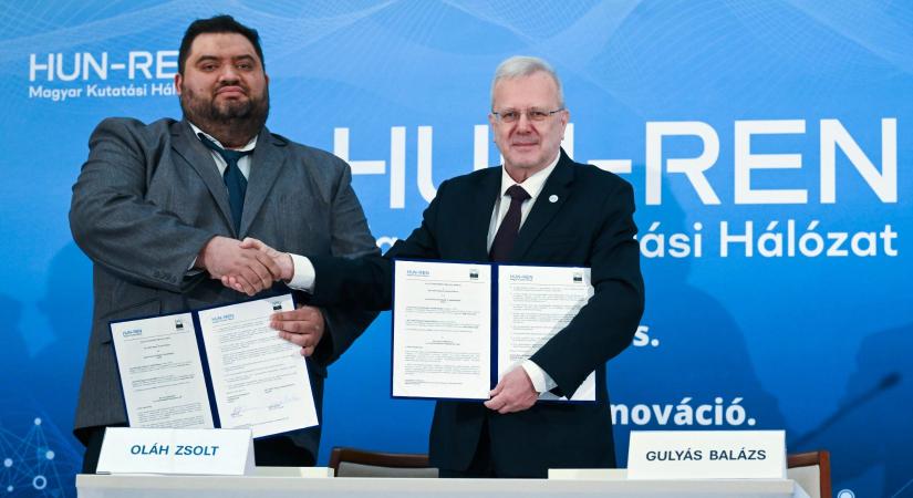 Együttműködési megállapodást kötött a HUN-REN és a Jezsuita Roma Szakkollégium