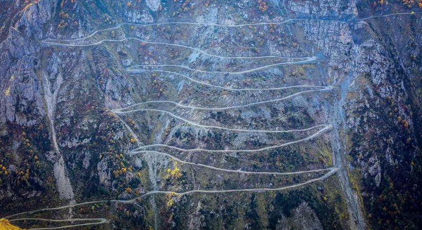 Fotókon a világ legveszélyesebb útja. Ön vajon merne vezetni rajta?