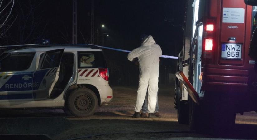 Sokkoló fordulat az encsencsi rém tárgyalásán: a kerti budiból került elő a gyilkos fegyver!