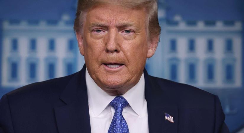 Donald Trump jelentős büntetővámmal sújtja az Iránnak fegyvert szállító országokat