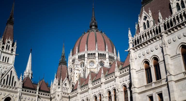 Éhségsztrájkba kezd az édesapa, akinek kisfia súlyos balesetet szenvedett a dunakeszi majálison