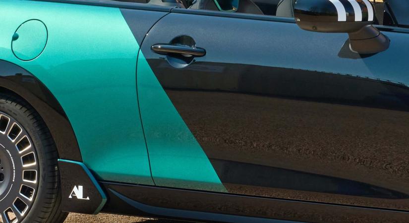 A legdrágább luxusjárműveket másolja ez a kisautó