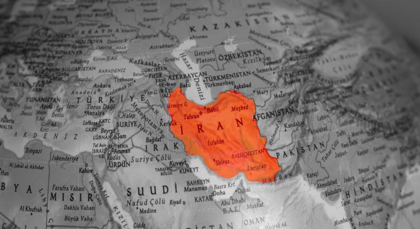 Kéthetes tűzszünetet jelentettek be az USA és Irán között