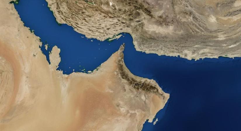 Rendkívüli fordulat, ennyit a tűzszünetről: Irán máris lezárta a Hormuzi-szorost, csak két hajó jutott át – Trump ki fog akadni