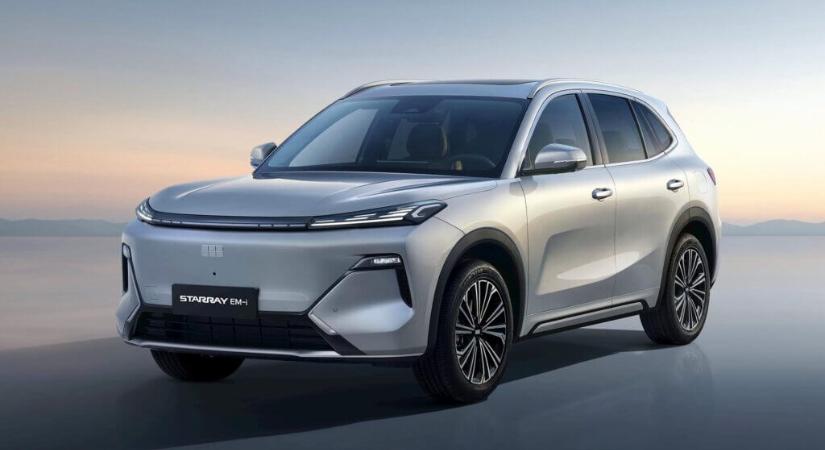 A VILÁG TOP5 AUTÓGYÁRTÓJA KÖZÉ IGYEKSZIK A GEELY