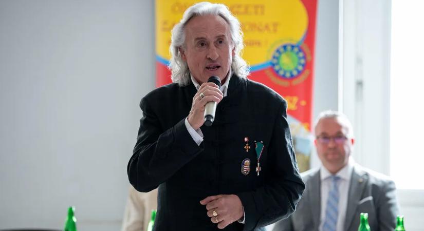 Sasvári Sándor szerint Magyarország jó úton halad a Fidesz és Orbán Viktor vezetésével