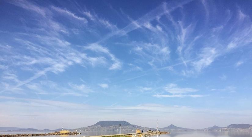 Hűvös, szeles idő, majd lassú melegedés jön