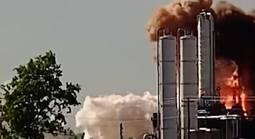 Videó: füstbe borult, majd felrobbant a Starship újgenerációs hajtóműve