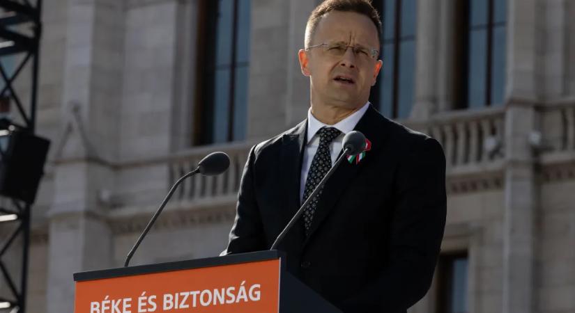 Szijjártó Péter szerint ha nem hívja föl az iráni külügyminisztert, Magyarország terrorcélpont lehetett volna