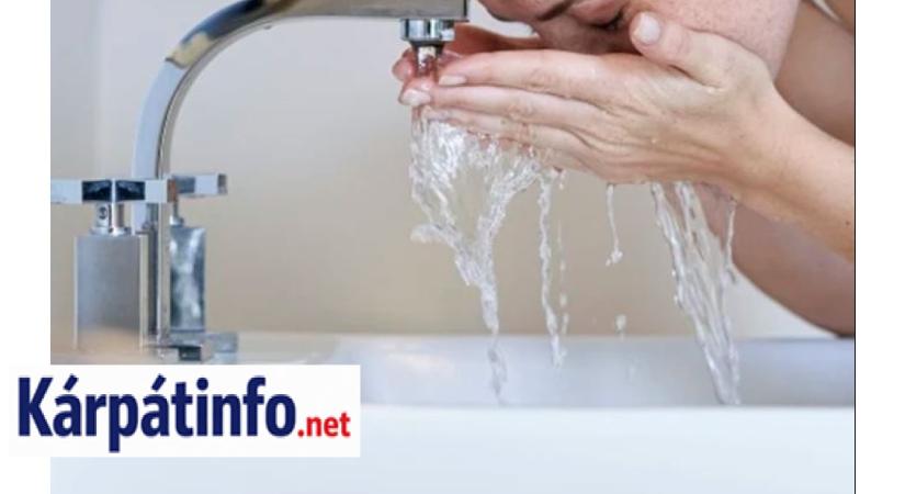 Ezért nem jó forró vízzel arcot mosni, ezt csináld helyette