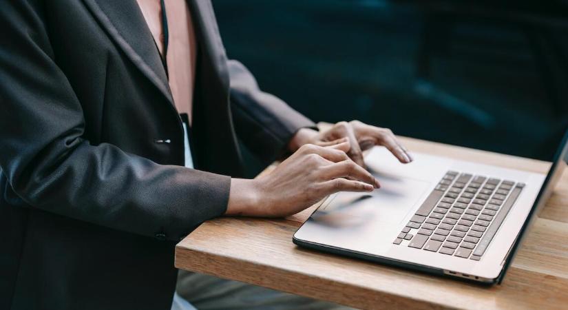 Komoly leállás lesz az egyik magyarországi nagybanknál