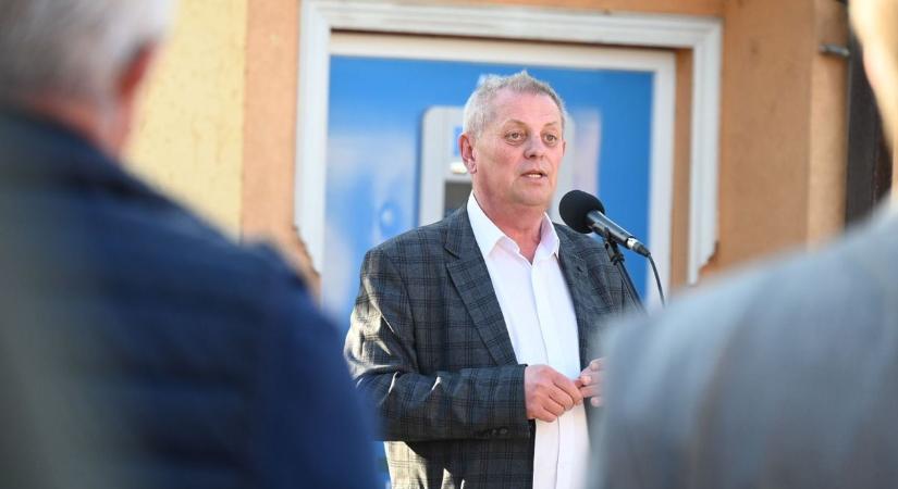 Miért nem fizet az EU Magyarországnak? Herczeg Zsolt erre is választ adott utcafórumán – galériával