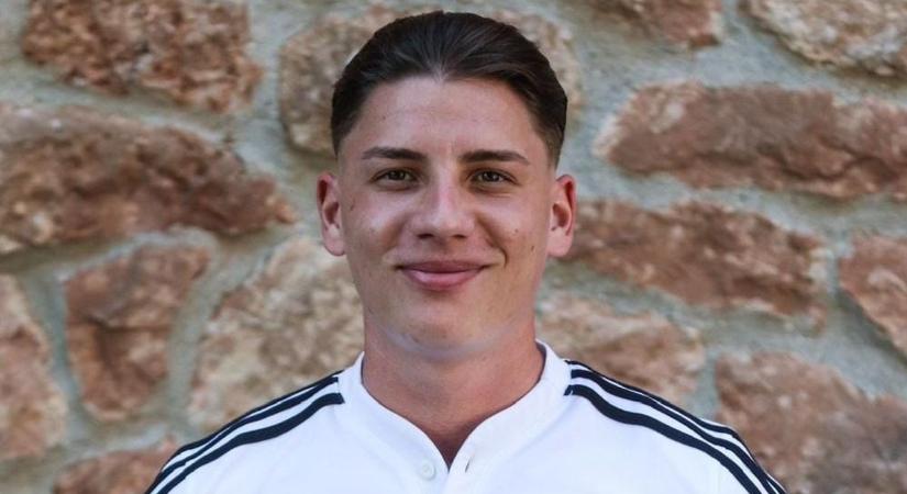 Labdarúgóból NB II-es bíró: Drabon Barnabás a nemzetközi porondot célozta meg