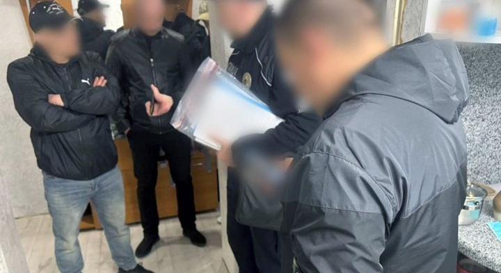 Mikolajivban egy toborzótiszt kenőpénzt követelt egy diáktól, hiába volt felmentése a mozgósítás alól