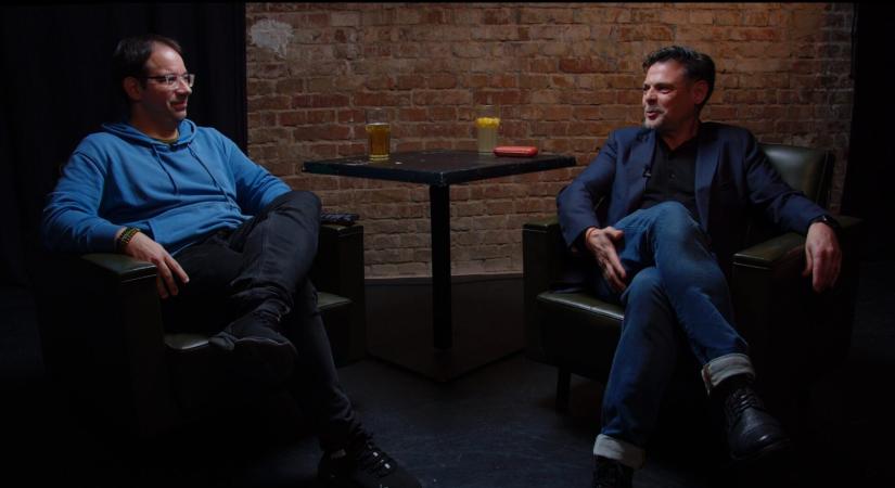 R-BESZÉLGETÉS: SZIKSZAI RÉMUSZ