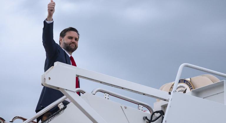 Változott a terv, J. D. Vance váratlanul elhagyta Budapestet