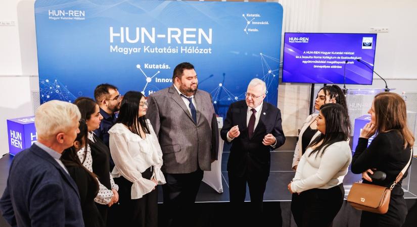 Különleges együttműködés: tehetséges roma hallgatók tudományos pályáját támogatja a HUN-REN és a JRSZ