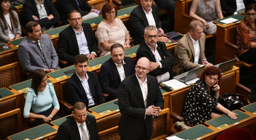 A jobbikos Z. Kárpát Dániel is visszalépett a parlamenti választástól