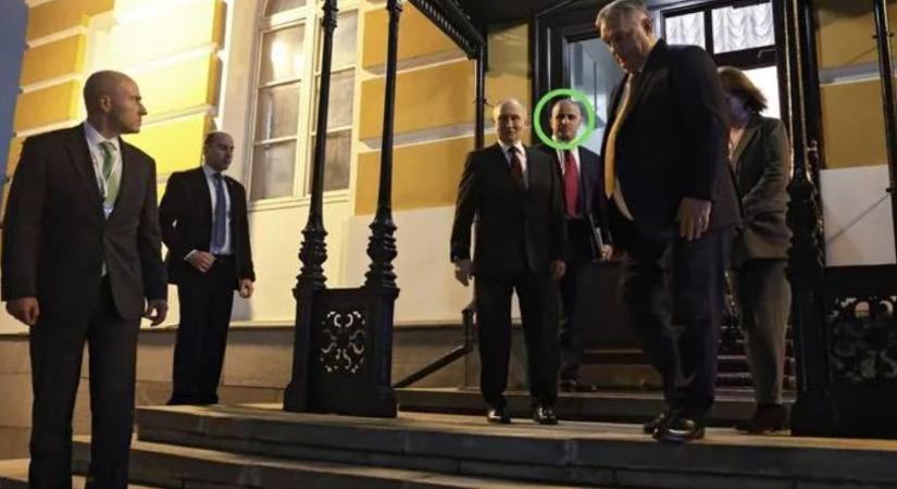 A budapesti orosz nagykövetség közel fele hírszerző