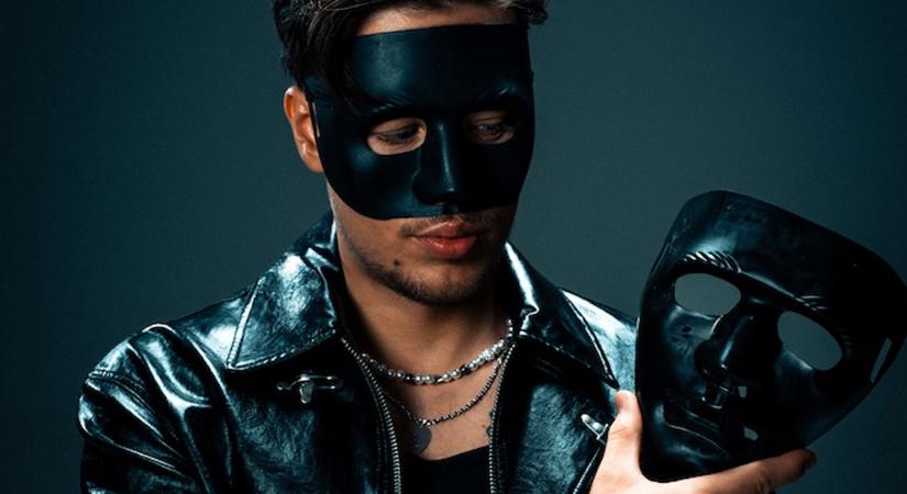 Eszméletlen állapotban találtak rá T. Danny-re az autójában a rendőrök