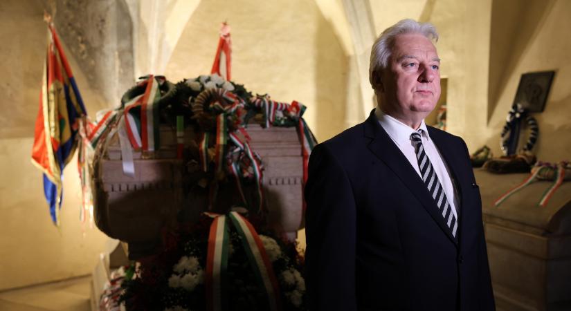 Semjén Zsolt nem szántja fel az országot