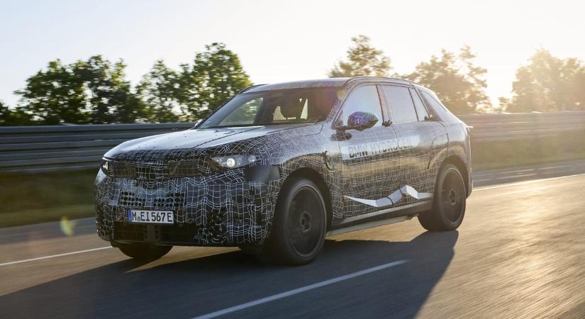 5 perces teljes feltöltés és 750 kilométeres hatótáv a BMW-től