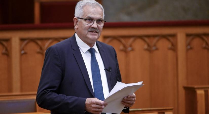 Az Alkotmányvédelmi Hivatal nem találta kockázatosnak Simon Miklós 18 éven át jegelt büntetőügyét