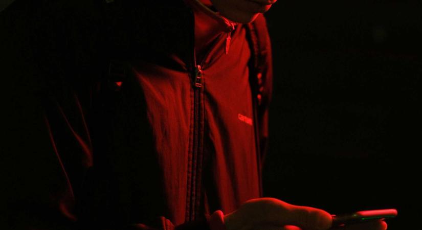 Online kihívás állhat egy 14 éves fiú öngyilkossága mögött