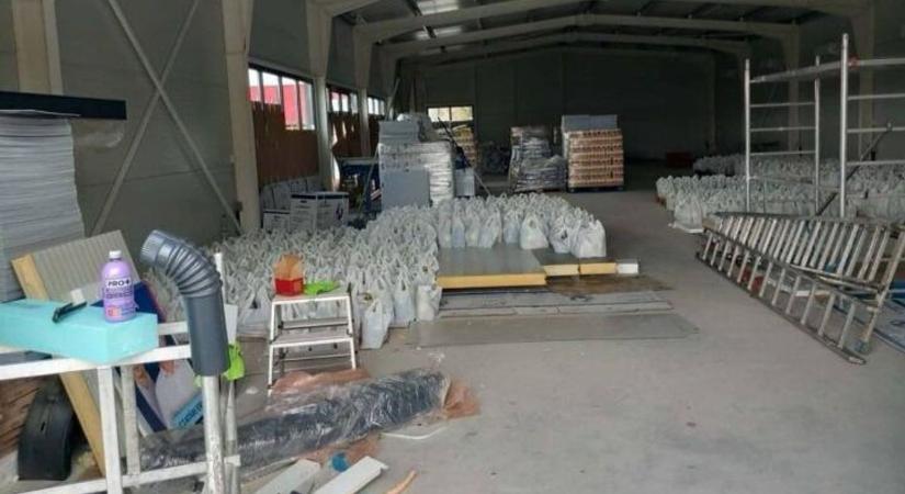 Hatósági vizsgálatok és botrányok kísérik a siófoki tiszás jelölt kampányát