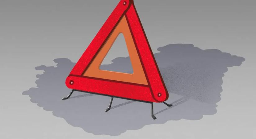 Kanyarban akart előzni, az út szélén maradt Orbán Magyarországa