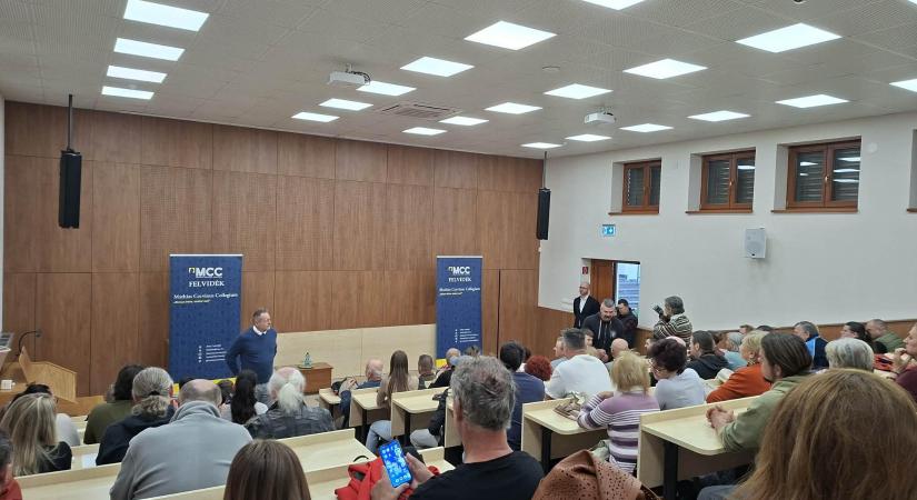 A hagyomány és modernitás harmóniája