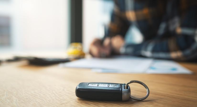 Döntöttek az új forgalmi engedélyről: ez az okmány váltja a régit