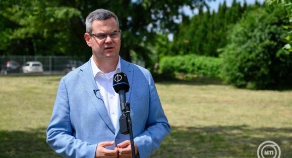 Takács a robusztus állami egészségügyről és a választási győzelemről