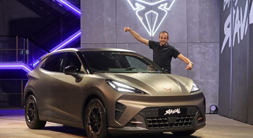 Kicsi a Cupra, de erős: bepattantunk a győri szívű vadonatúj Ravalba