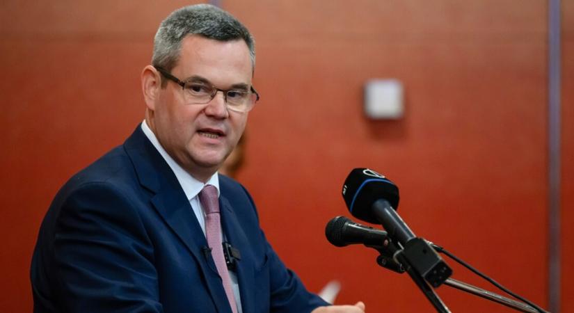 Hivatalos: Megvan a garancia az egészségügyi béremelés folytatására – Ezt írták alá Takács Péterék